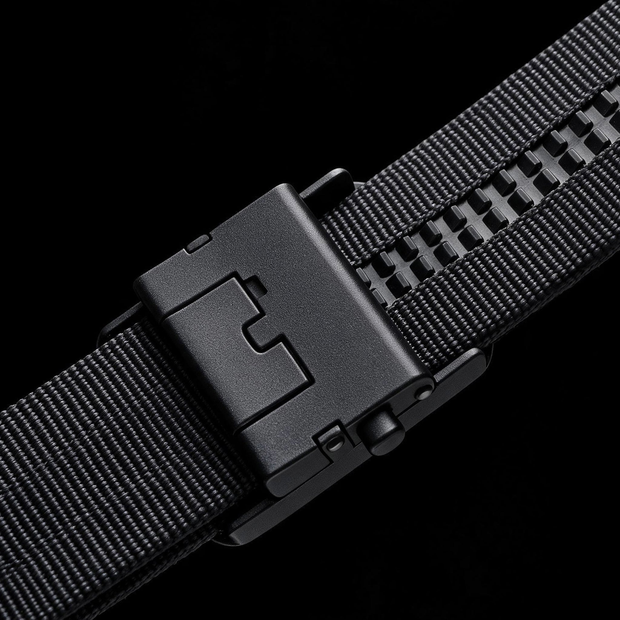 THE OUTDOOR BELT - ZWART